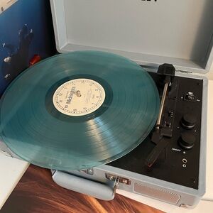 Taylor Swift 'Midnights' vinyl record.